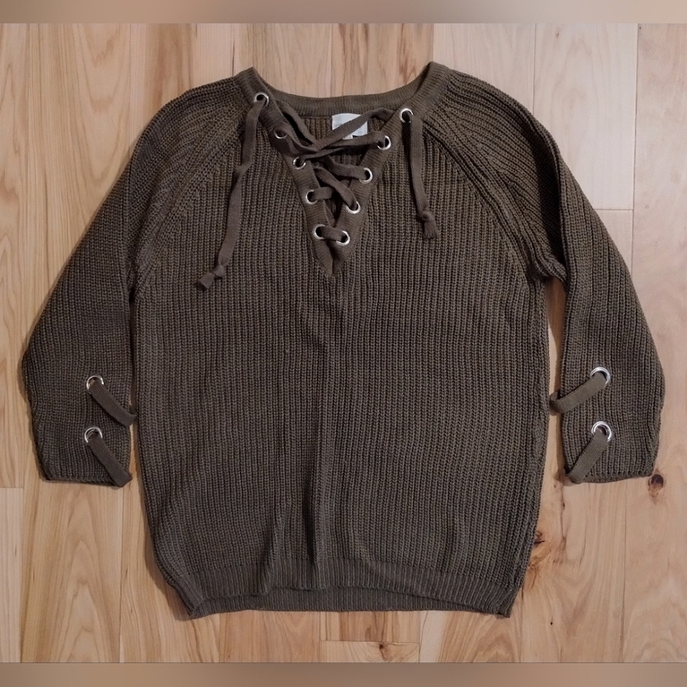 Love + Harmony dark green knitted sweater with eyelets and drawstrings